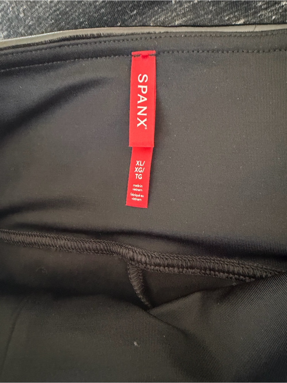 SPANX Black High-Waist Shaping Leggings - Picture 3 of 3